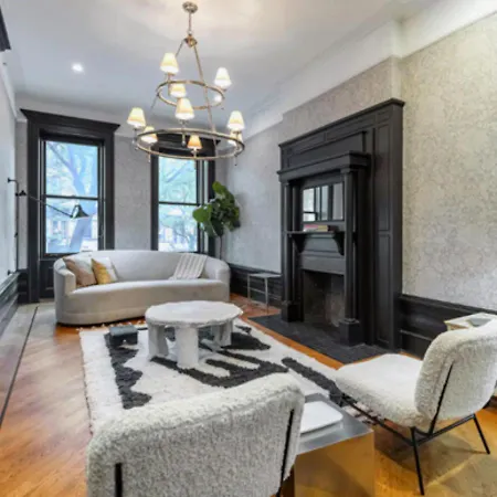 Spectacular Vacation Home With Excellent Location In New York